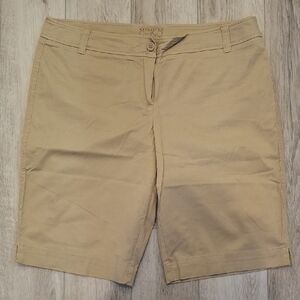 New York & Company Tan Women's Bermudas